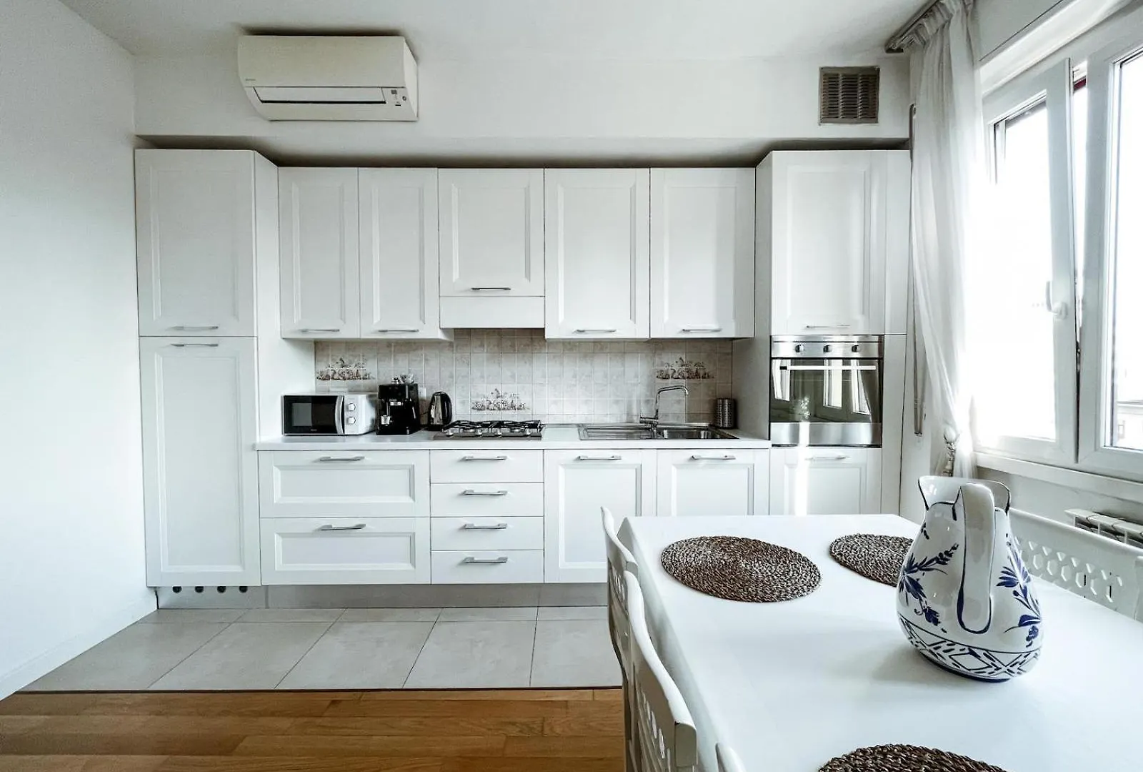 White Pearl - Citycenter - Large & Elegant Flat Milan